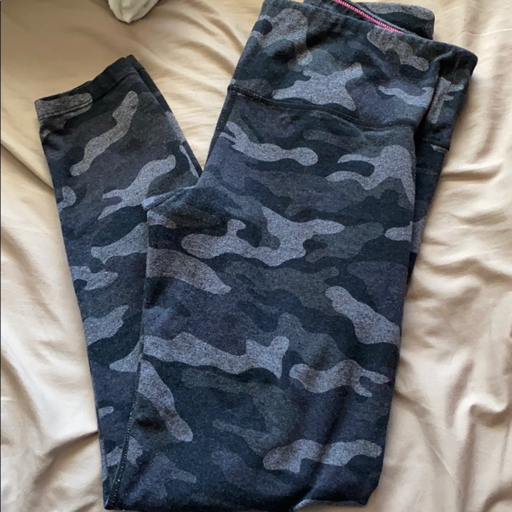 CAMO LEGGINGS